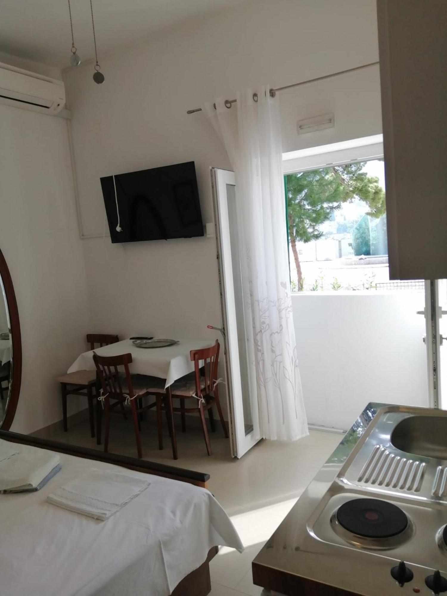 Omis Apartment On The Beach Exterior foto