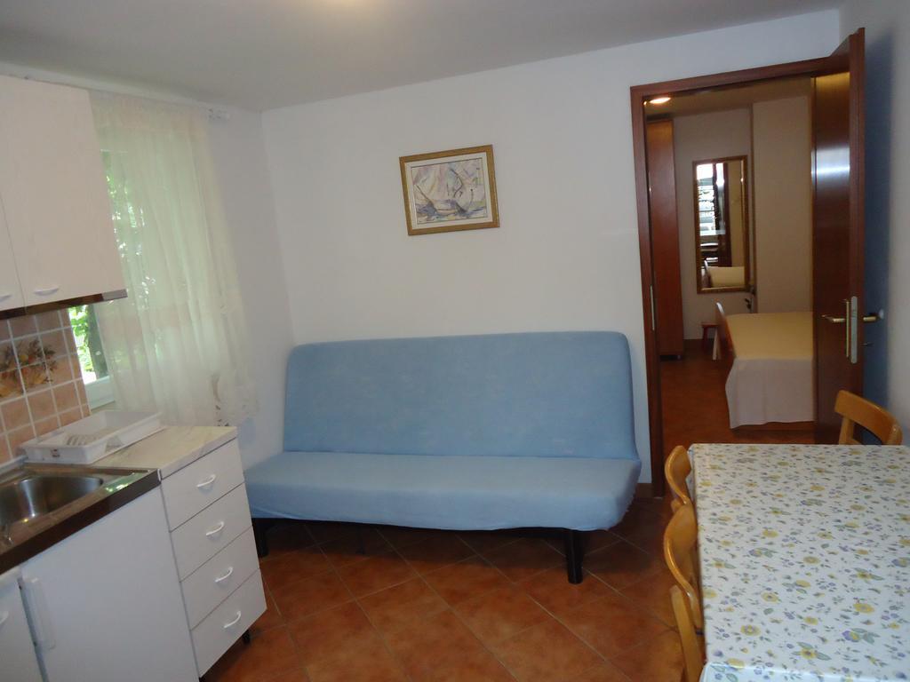 Omis Apartment On The Beach Exterior foto