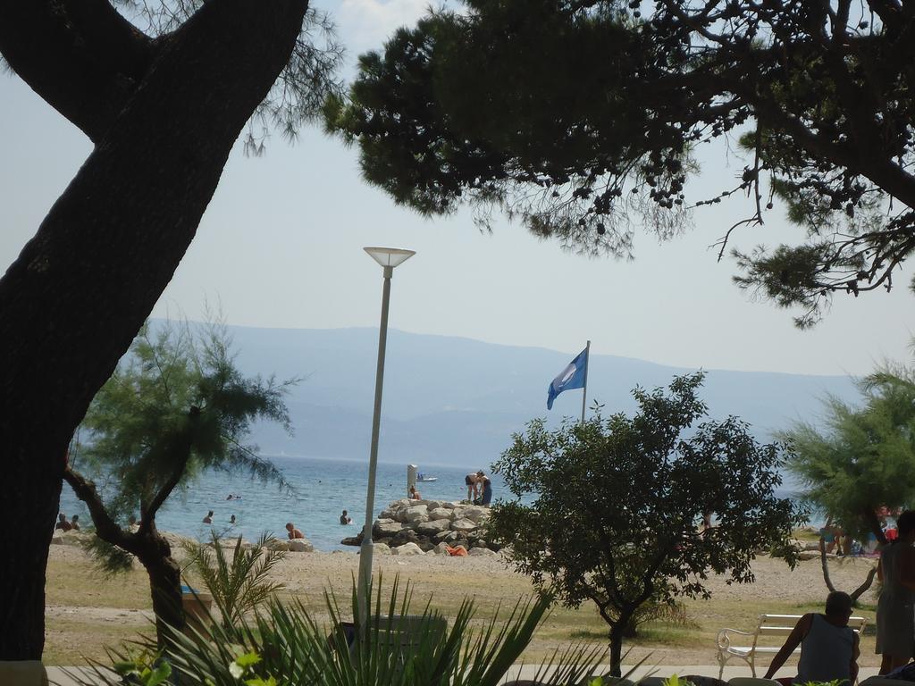 Omis Apartment On The Beach Exterior foto