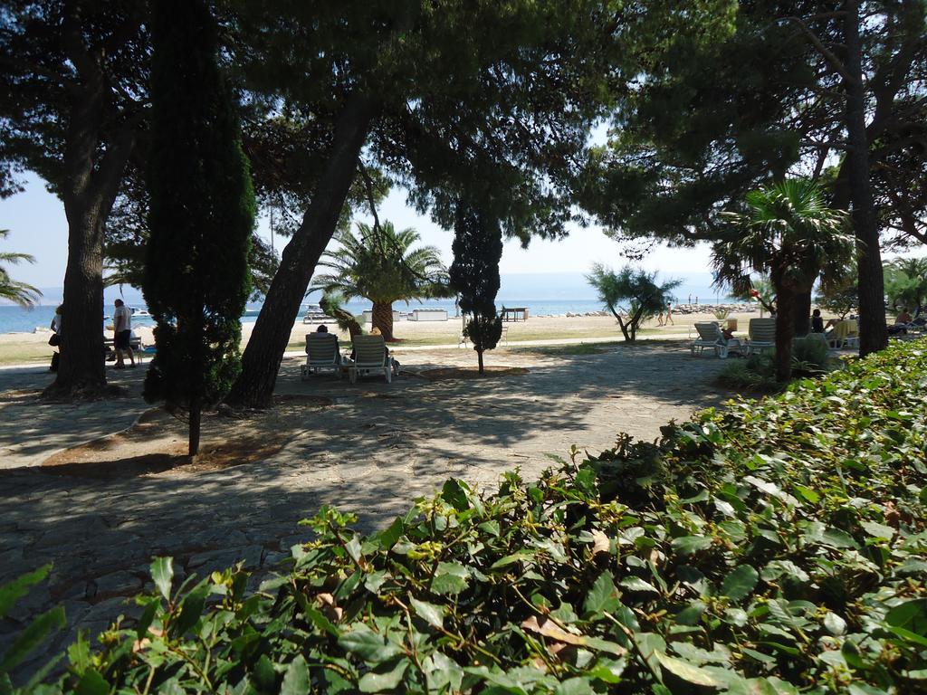 Omis Apartment On The Beach Exterior foto